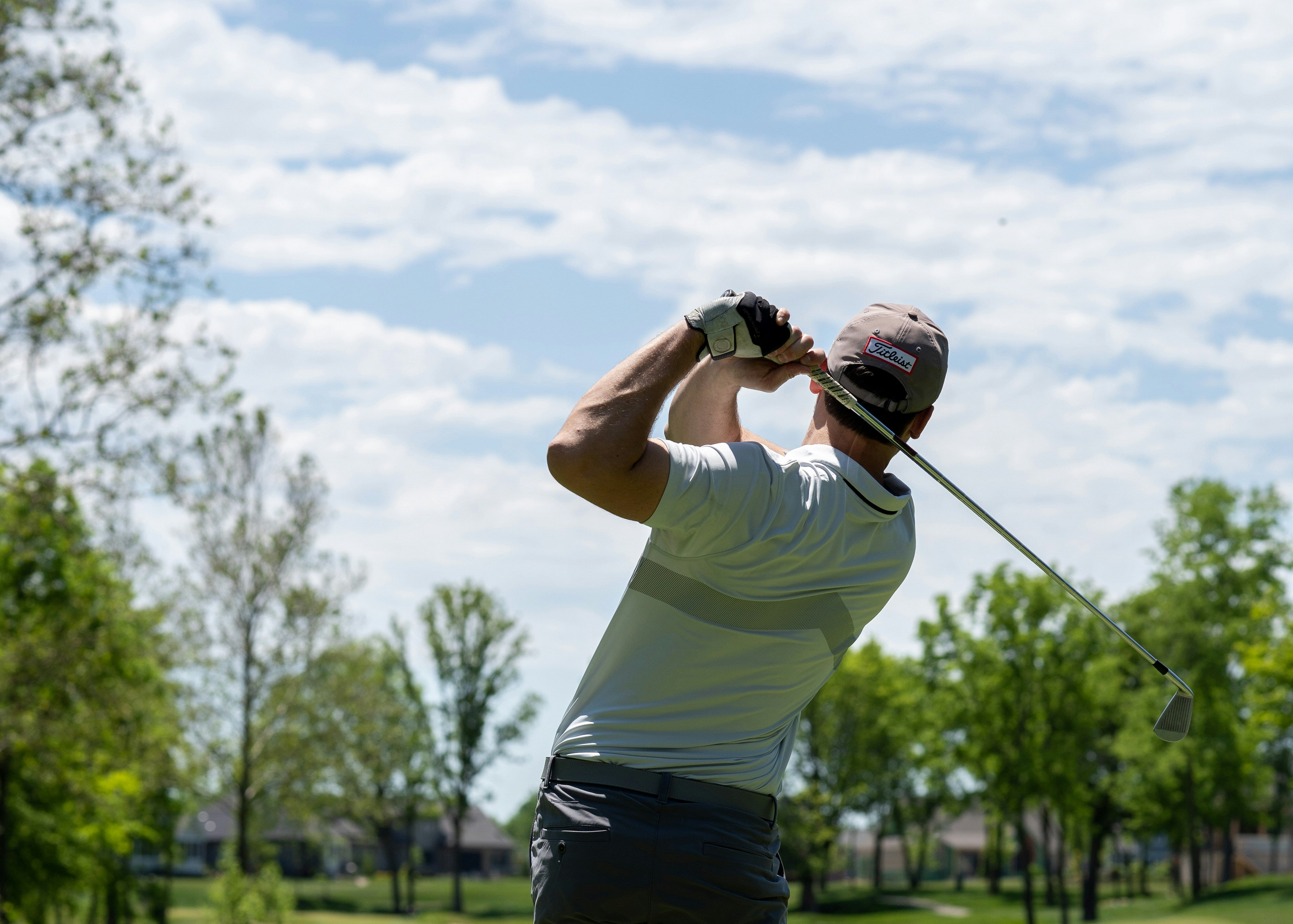 Golfer trusting his swing and competing freely under pressure Mack Mental Performance mental performance coaching